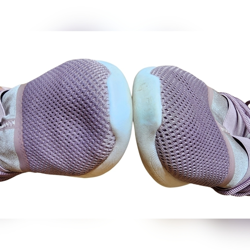 Fabletics Primo II Performance Lavendar Sneakers, Size 10 - Picture 3 of 7